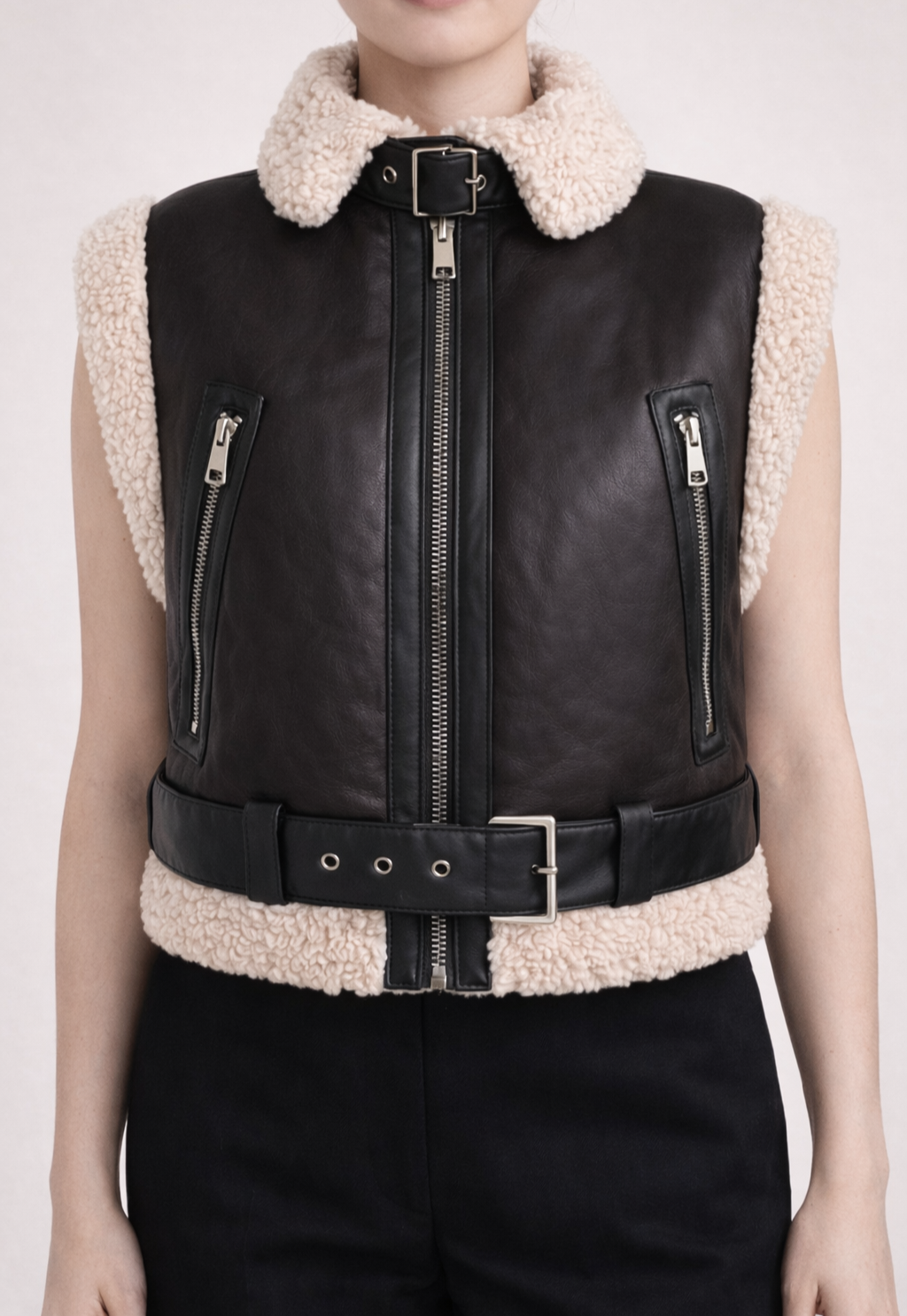 Veste Cuire Sans Manche Sherpa – Noir & Beige
