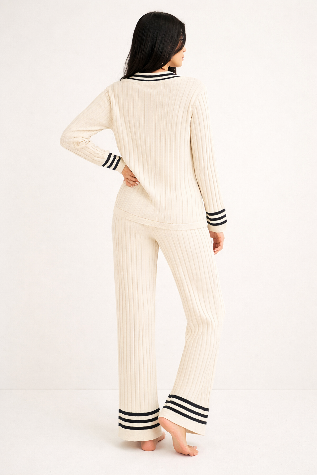 Ensemble maille côtelée signature – Cardigan & pantalon