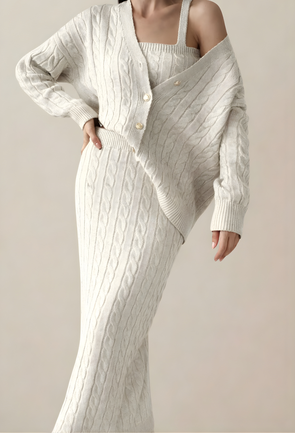 Ensemble maille torsadée ivoire – Cardigan, top & jupe longue