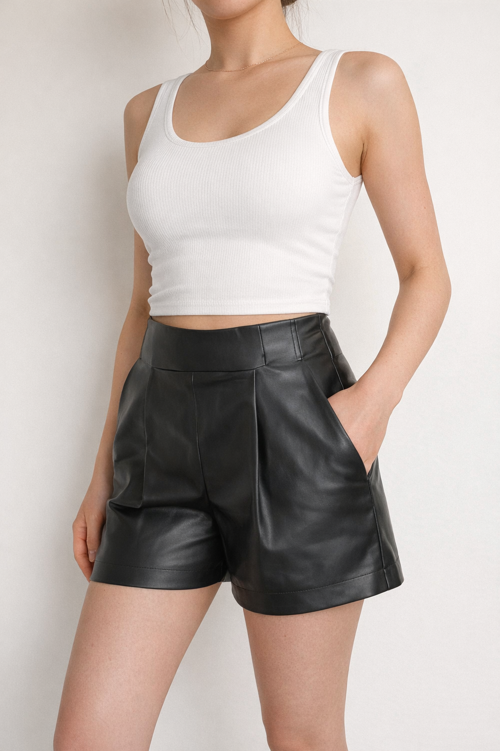 Short Cuir Lisse – Noir